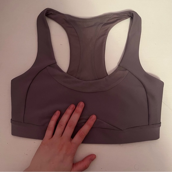 NWOT! Alo Yoga “Embody Bra” - Picture 8 of 10